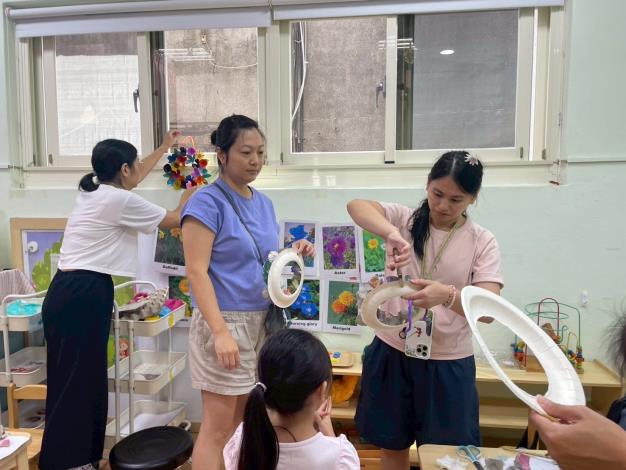 LINE_ALBUM_1141018英文閱讀樂_251019_198