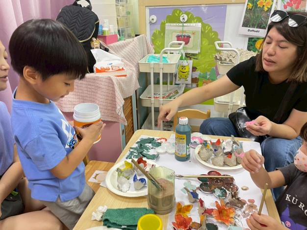 LINE_ALBUM_1141018英文閱讀樂_251019_158