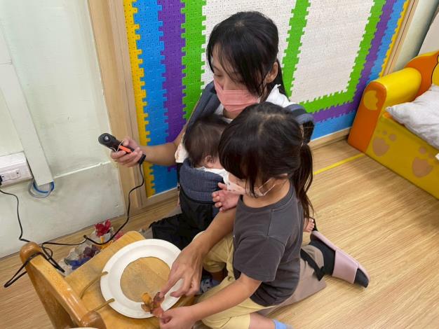 LINE_ALBUM_1141018英文閱讀樂_251019_201