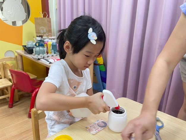 LINE_ALBUM_1141018英文閱讀樂_251019_52