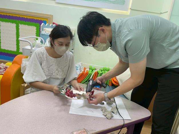 LINE_ALBUM_1141018英文閱讀樂_251019_143