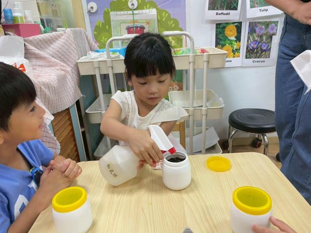 LINE_ALBUM_1141018英文閱讀樂_251019_63