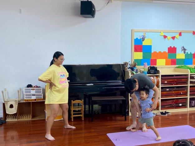 LINE_ALBUM_20251018 士林園親子瑜伽_251018_198