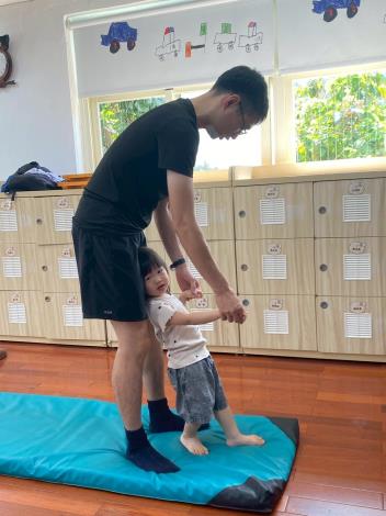 LINE_ALBUM_20251018 士林園親子瑜伽_251018_264