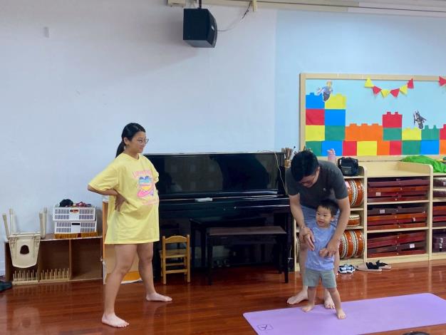 LINE_ALBUM_20251018 士林園親子瑜伽_251018_197