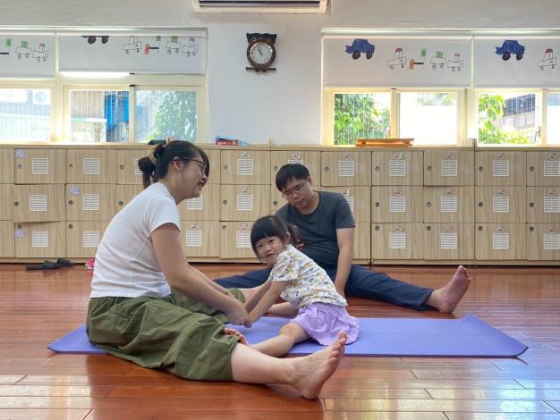 LINE_ALBUM_20251018 士林園親子瑜伽_251018_65