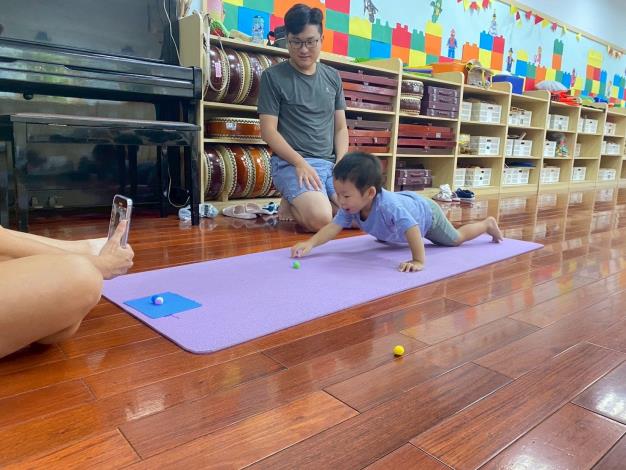 LINE_ALBUM_20251018 士林園親子瑜伽_251018_104