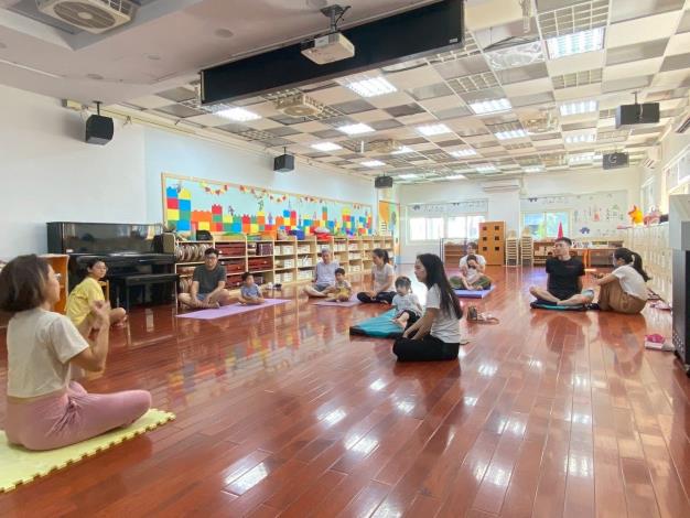 LINE_ALBUM_20251018 士林園親子瑜伽_251018_203