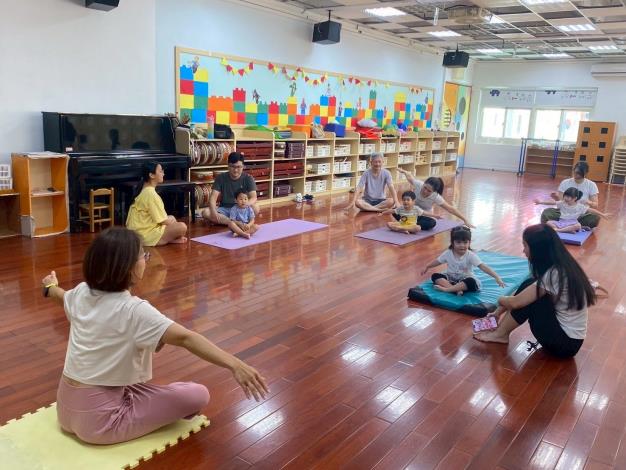 LINE_ALBUM_20251018 士林園親子瑜伽_251018_188