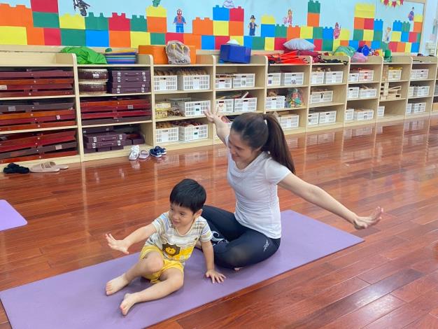 LINE_ALBUM_20251018 士林園親子瑜伽_251018_61