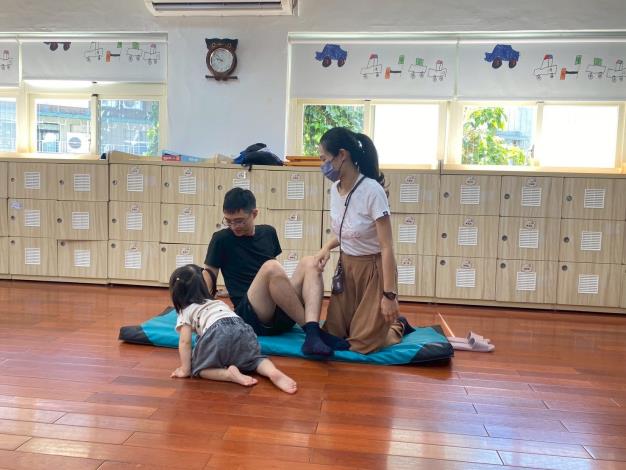 LINE_ALBUM_20251018 士林園親子瑜伽_251018_215