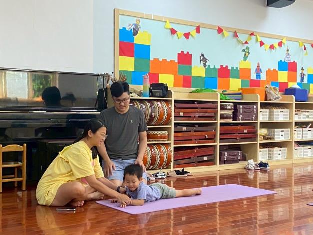 LINE_ALBUM_20251018 士林園親子瑜伽_251018_165