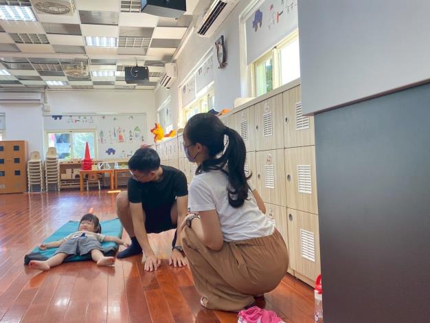 LINE_ALBUM_20251018 士林園親子瑜伽_251018_249