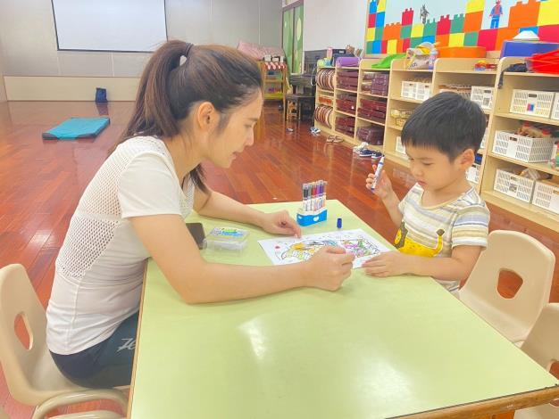 LINE_ALBUM_20251018 士林園親子瑜伽_251018_16