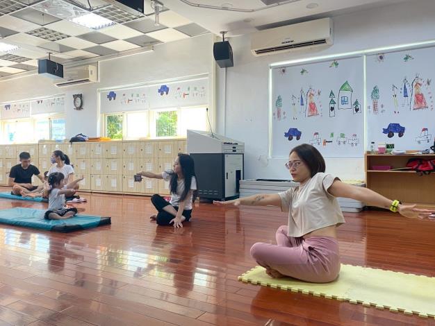 LINE_ALBUM_20251018 士林園親子瑜伽_251018_225