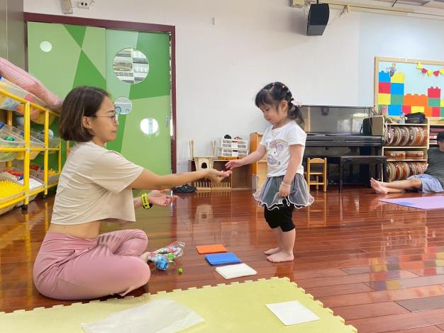 LINE_ALBUM_20251018 士林園親子瑜伽_251018_116