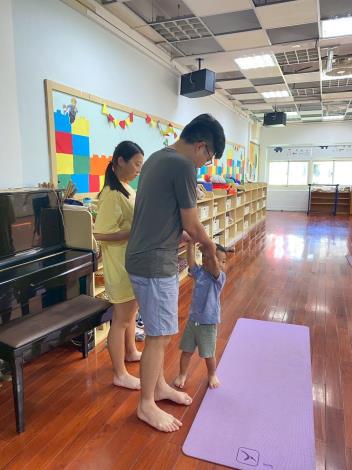 LINE_ALBUM_20251018 士林園親子瑜伽_251018_219