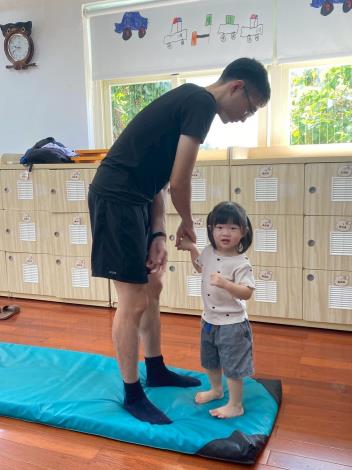 LINE_ALBUM_20251018 士林園親子瑜伽_251018_263