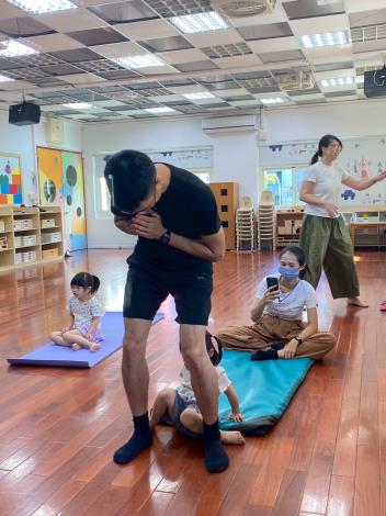 LINE_ALBUM_20251018 士林園親子瑜伽_251018_195