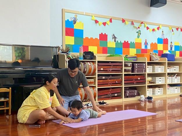 LINE_ALBUM_20251018 士林園親子瑜伽_251018_166