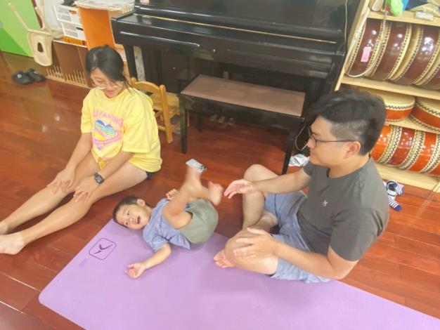 LINE_ALBUM_20251018 士林園親子瑜伽_251018_36