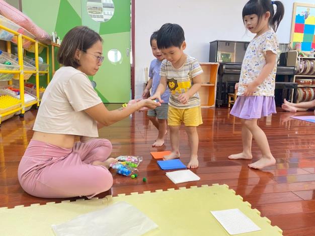 LINE_ALBUM_20251018 士林園親子瑜伽_251018_120