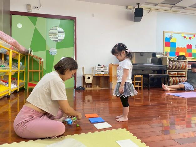 LINE_ALBUM_20251018 士林園親子瑜伽_251018_117