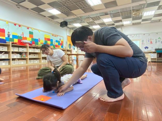 LINE_ALBUM_20251018 士林園親子瑜伽_251018_95