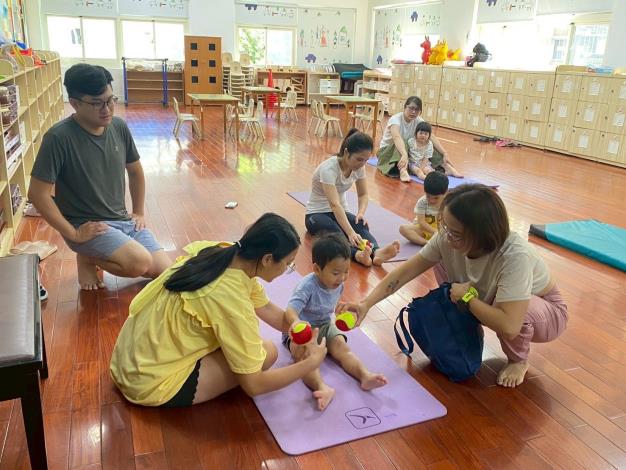 LINE_ALBUM_20251018 士林園親子瑜伽_251018_138