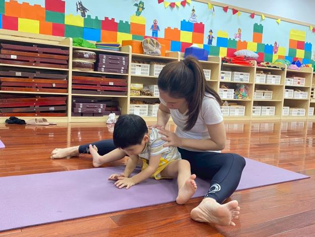 LINE_ALBUM_20251018 士林園親子瑜伽_251018_72