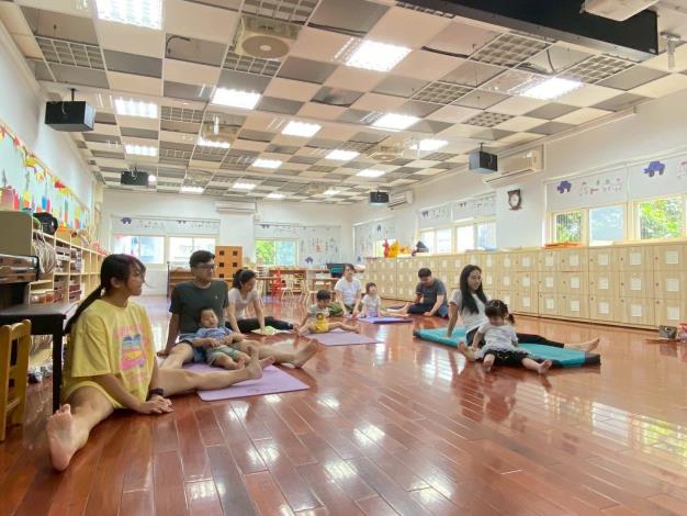 LINE_ALBUM_20251018 士林園親子瑜伽_251018_81