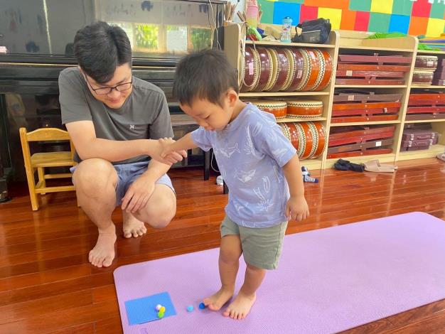 LINE_ALBUM_20251018 士林園親子瑜伽_251018_88