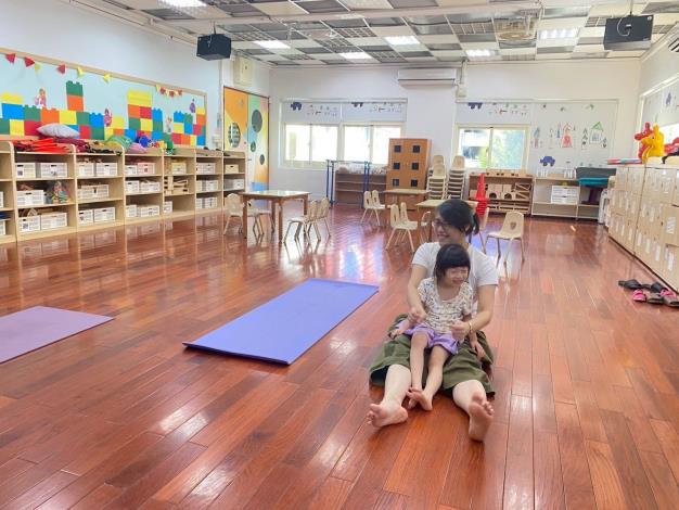 LINE_ALBUM_20251018 士林園親子瑜伽_251018_51