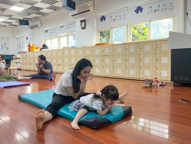 LINE_ALBUM_20251018 士林園親子瑜伽_251018_77