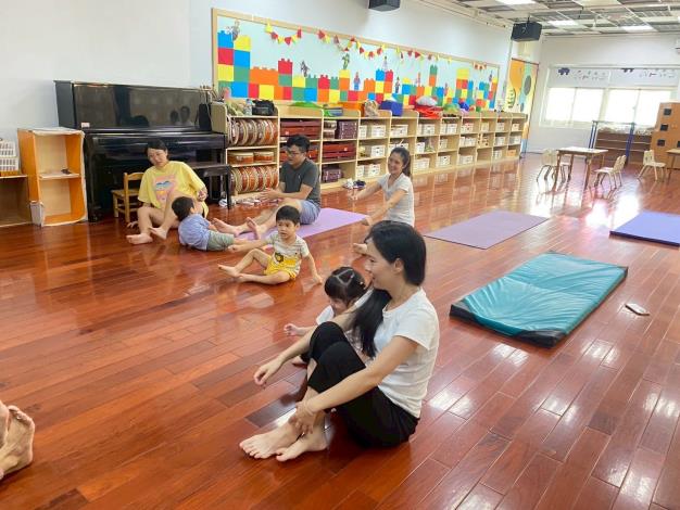 LINE_ALBUM_20251018 士林園親子瑜伽_251018_52