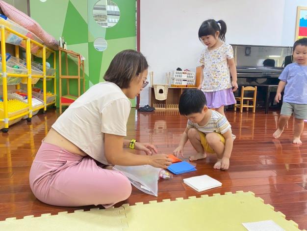 LINE_ALBUM_20251018 士林園親子瑜伽_251018_124