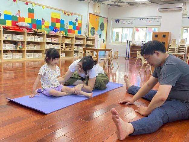 LINE_ALBUM_20251018 士林園親子瑜伽_251018_75