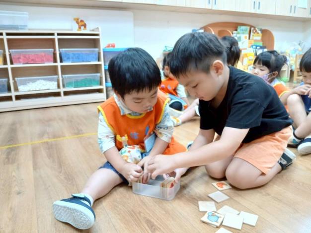 語文區-故事餅乾盒