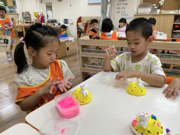 節慶創作-月亮兔子燈 (4).JPG