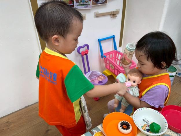 扮演區-我們一起照顧寶寶