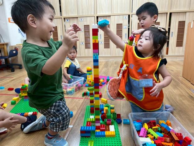 看看我們蓋的101大樓