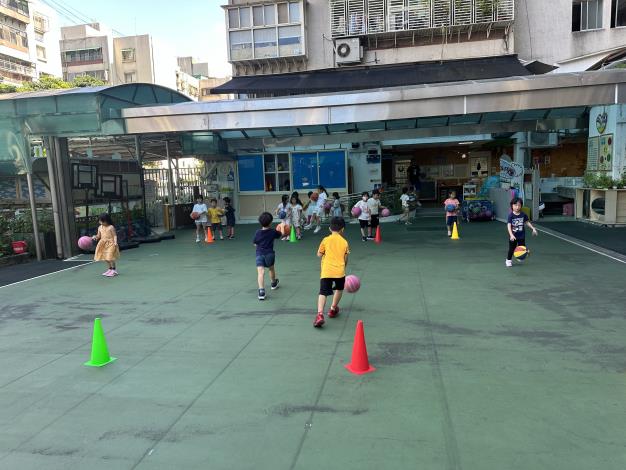 大肌肉-運球練習.JPG