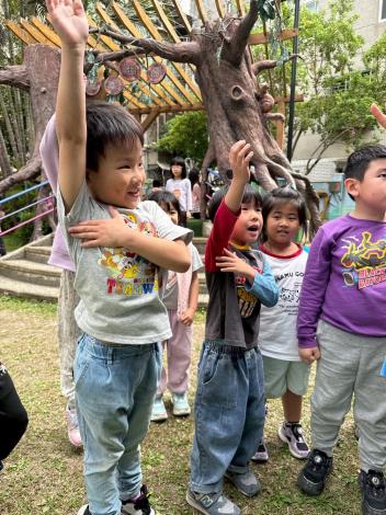 LINE_ALBUM_第五週0323-0327_260327_258