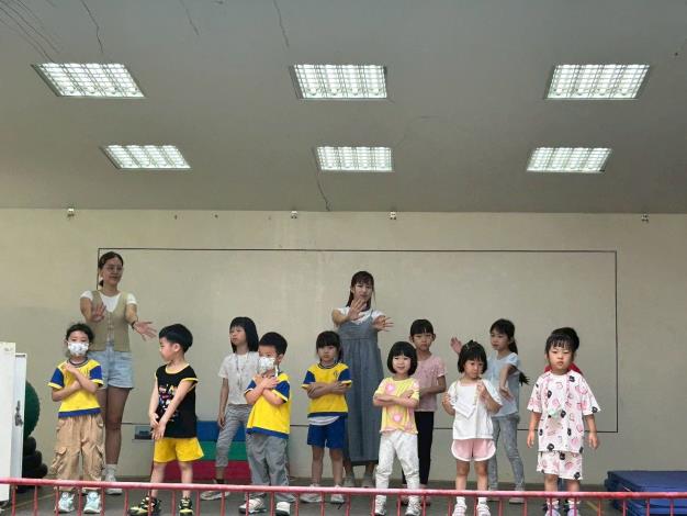 LINE_ALBUM_11啦_260511_2