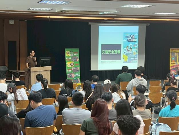 LINE_ALBUM_1140916交通安全宣教活動_250916_26 - 複製