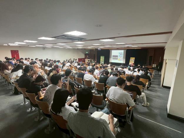 LINE_ALBUM_1140916交通安全宣教活動_250916_24 - 複製