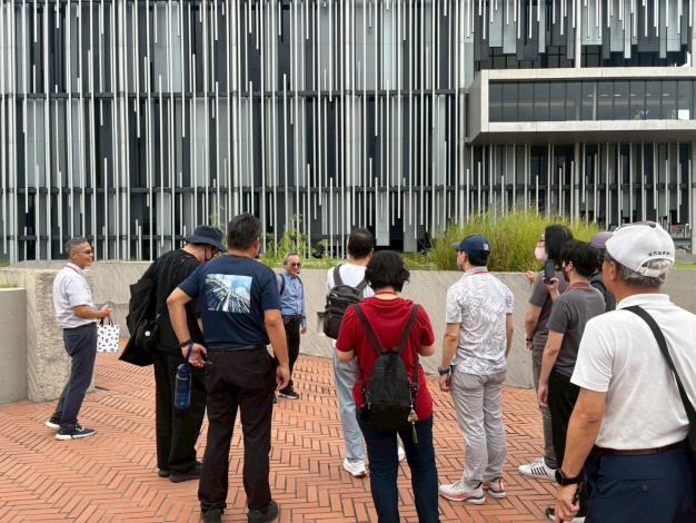 新北市立美術館 (2)