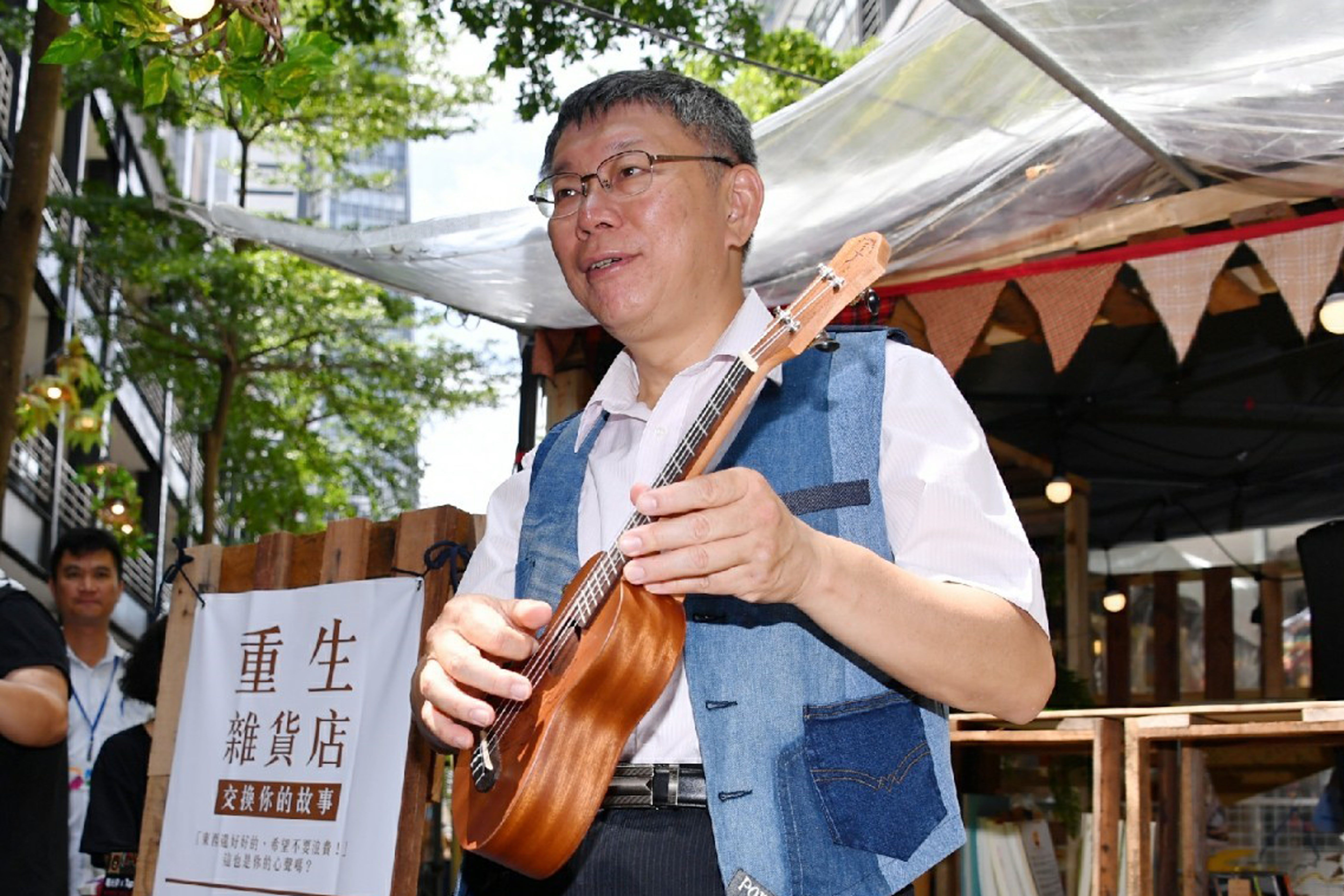 Mayor Attends 2019 Reborn Fest