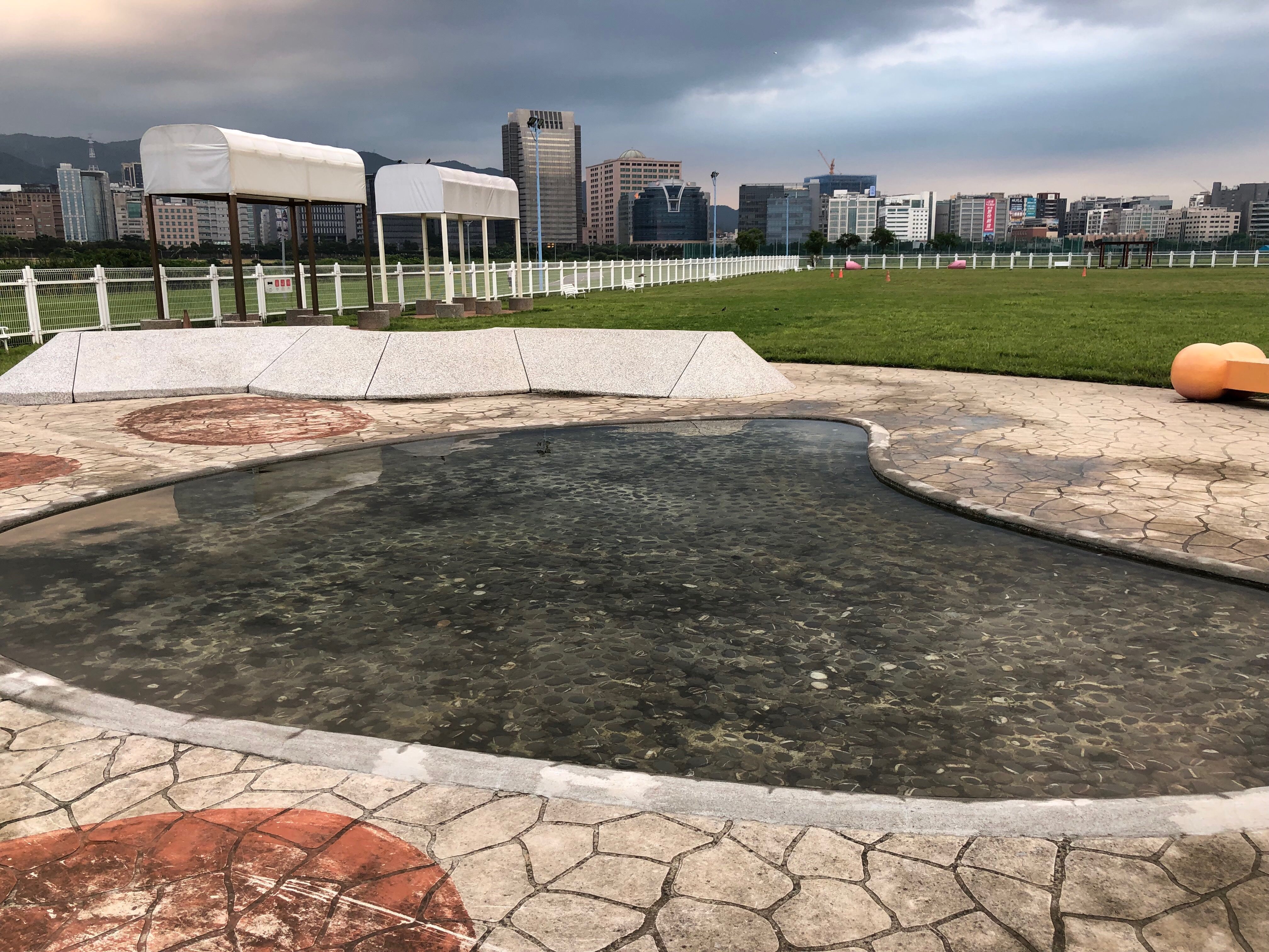 Yingfeng Dog Park