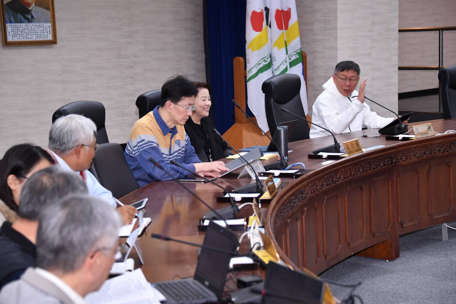 Mayor Ko presiding over the public safety supervisory meeting